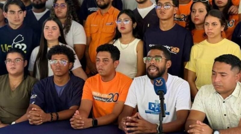 Estudiantes de LUZ exigen elecciones tras seis años de retraso