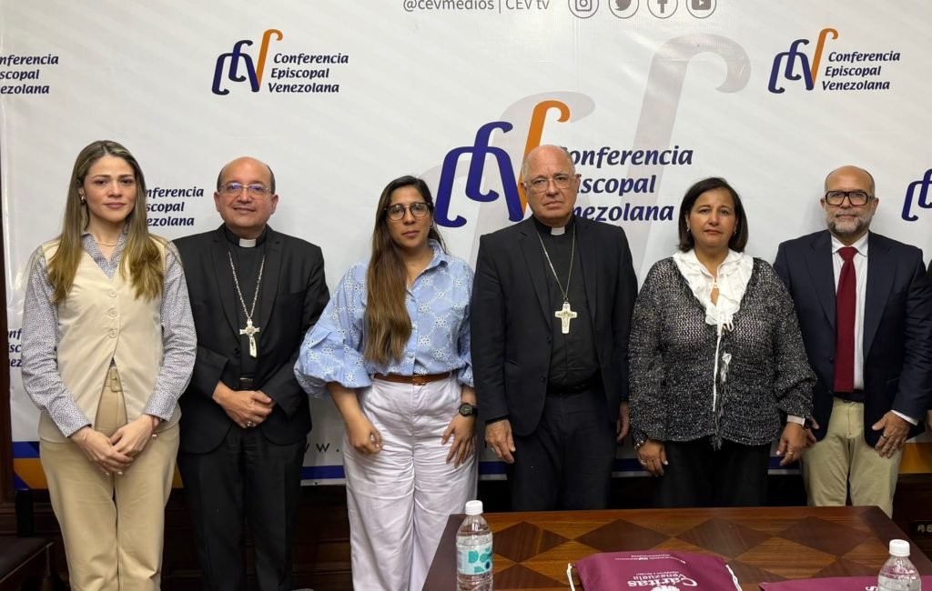 Oposición de 2015 busca junto a la Iglesia garantías políticas en Venezuela